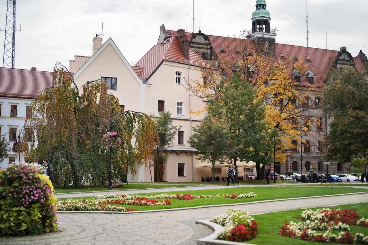 Katedralna Apart'S Legnica Ngoại thất bức ảnh