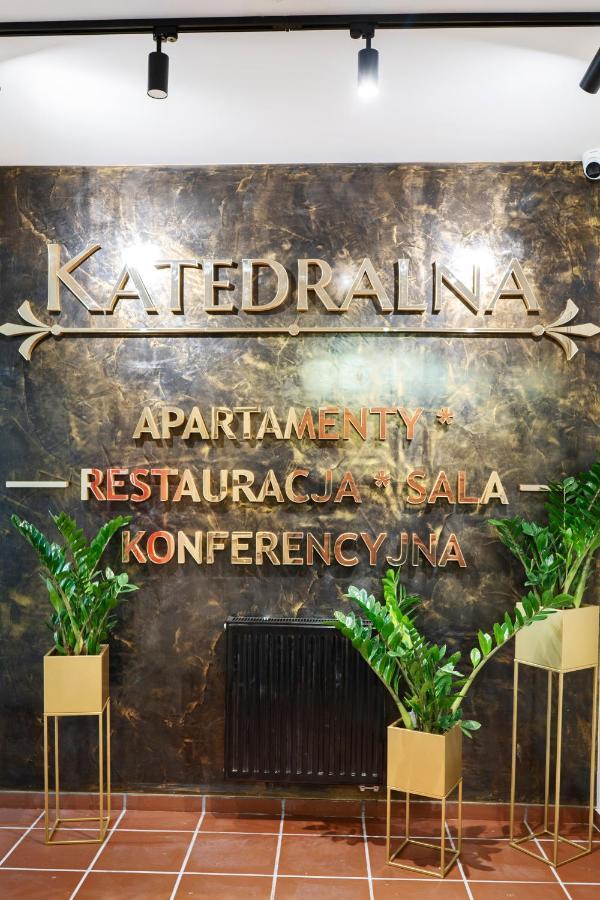 Katedralna Apart'S Legnica Ngoại thất bức ảnh